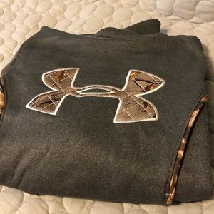 Under Armour Hoodie